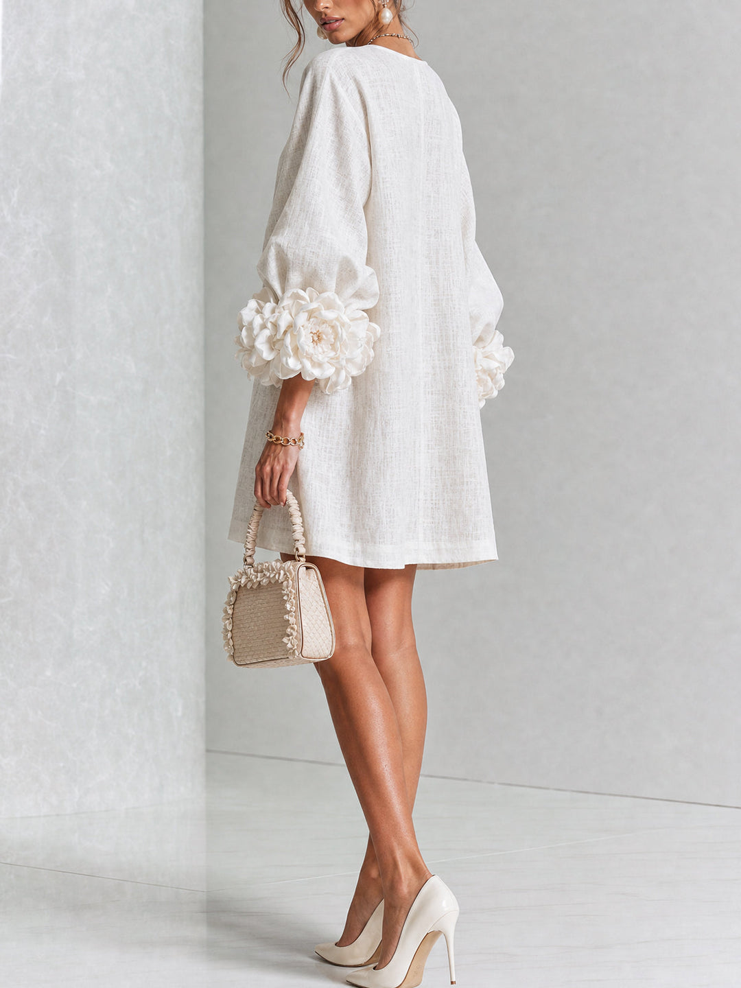 Anita | Mini vestido con rosas en los puños