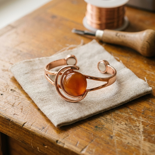 Pulsera de cobre con piedras ámbar