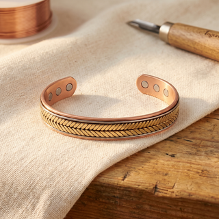 Pulsera de cobre con trenza central