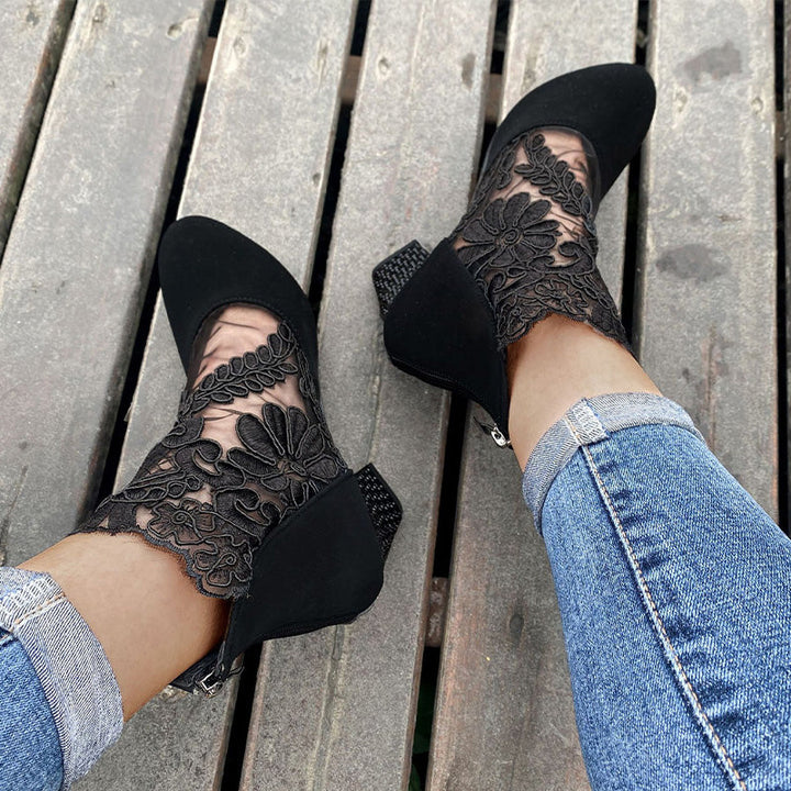 Marise | Botines con detalles de encaje